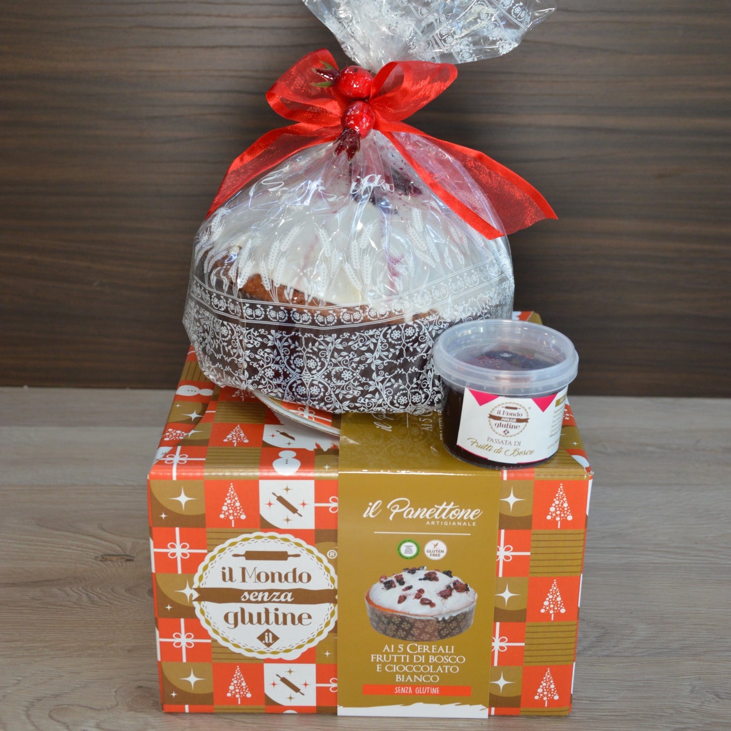 Panettone ai 5 Cereali con Frutti di Bosco e Cioccolato Bianco – Senza Glutine